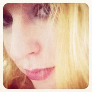 Meet your Posher, Carrie